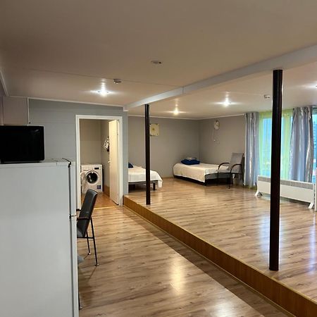 Narva Kangelaste 2 Apartments Esterno foto